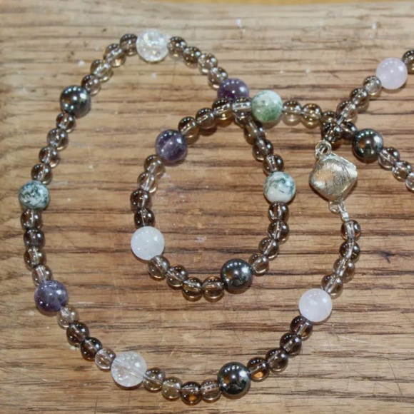 Hand-beaded Mixed Gemstone Necklace - Picture 2 of 5